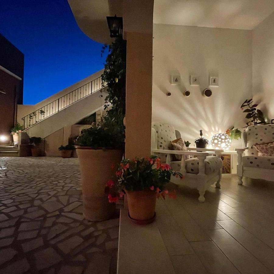 B&B Il Patio Віллазімьюс Екстер'єр фото