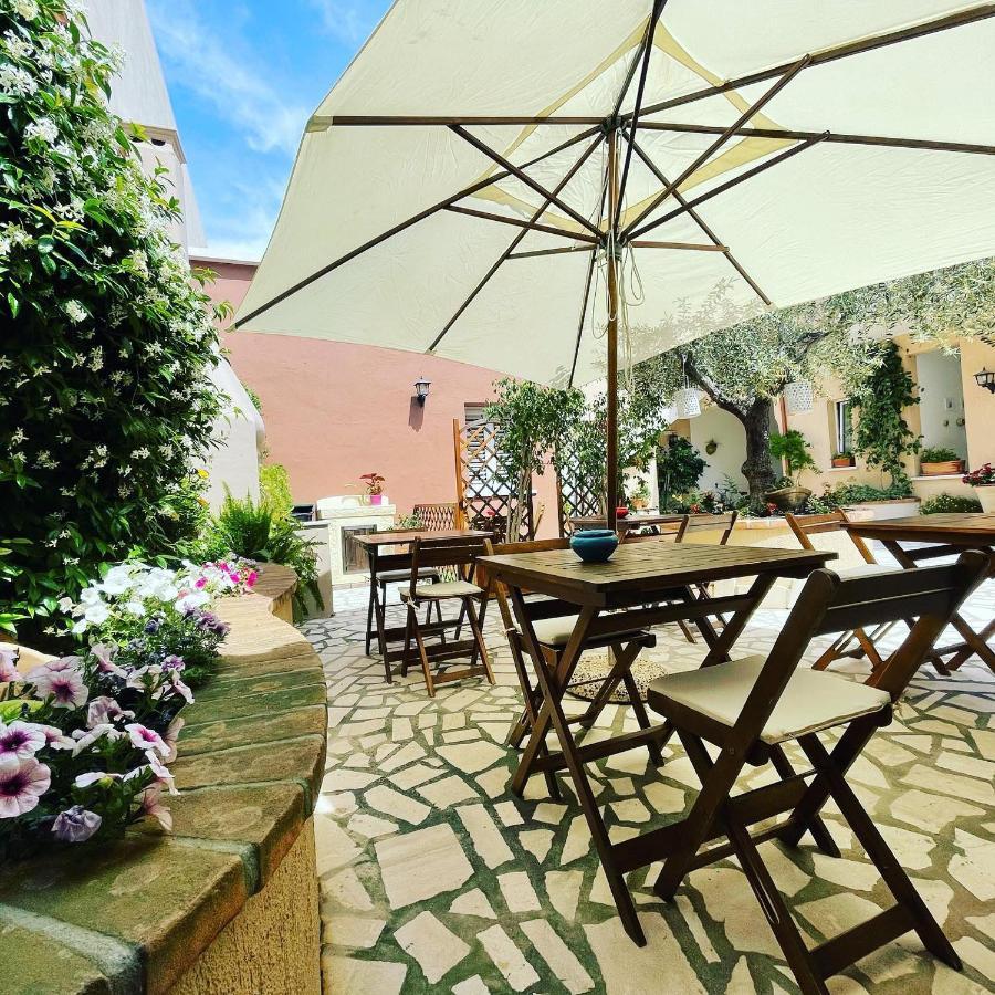 B&B Il Patio Віллазімьюс Екстер'єр фото